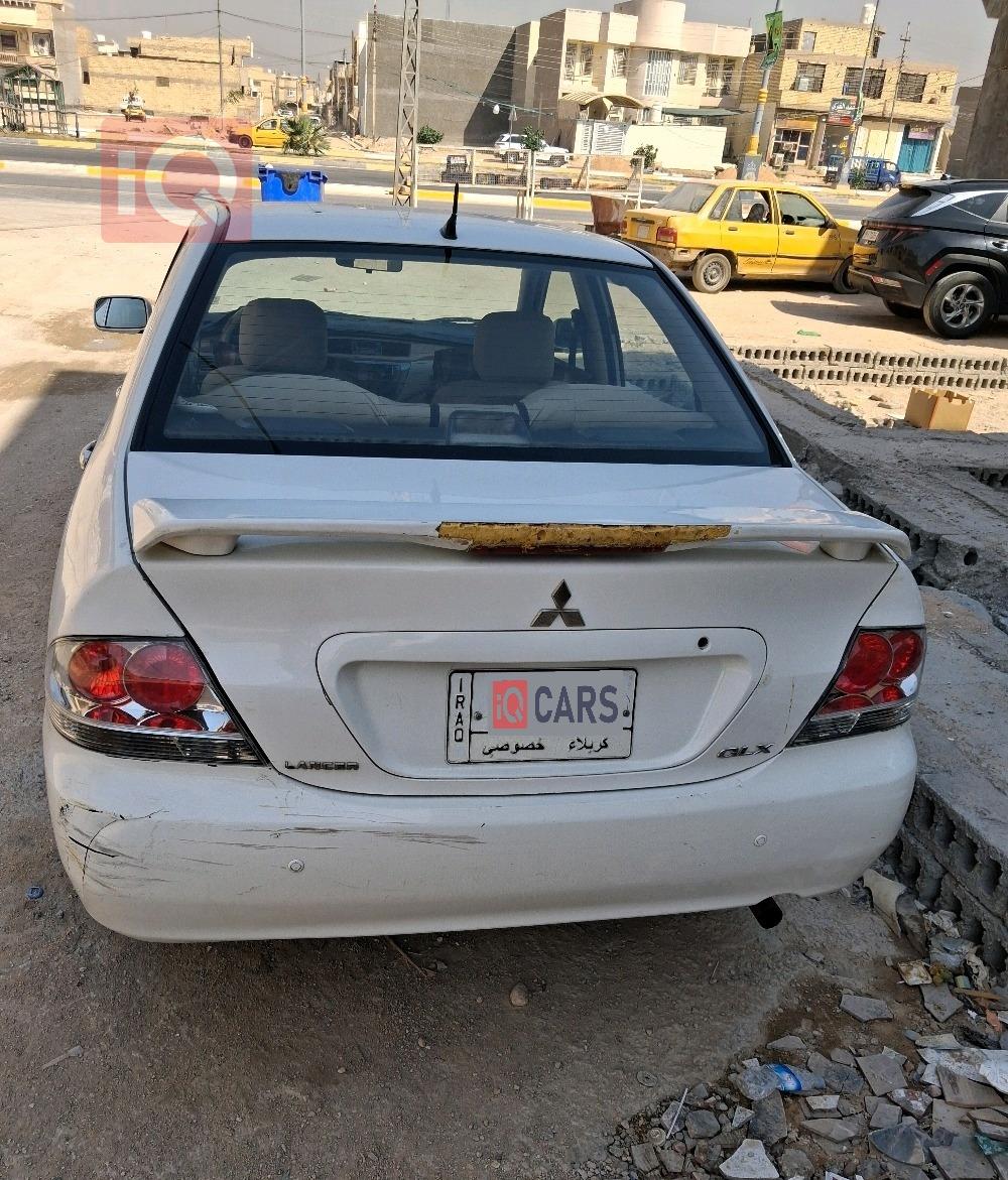 ميتسوبيشي لانسر
